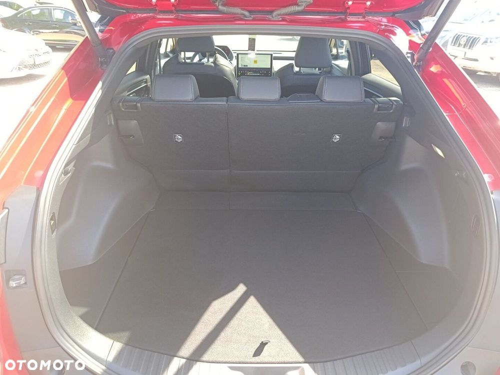Toyota bZ4X 71.4kWh 4x4 Executive - 13