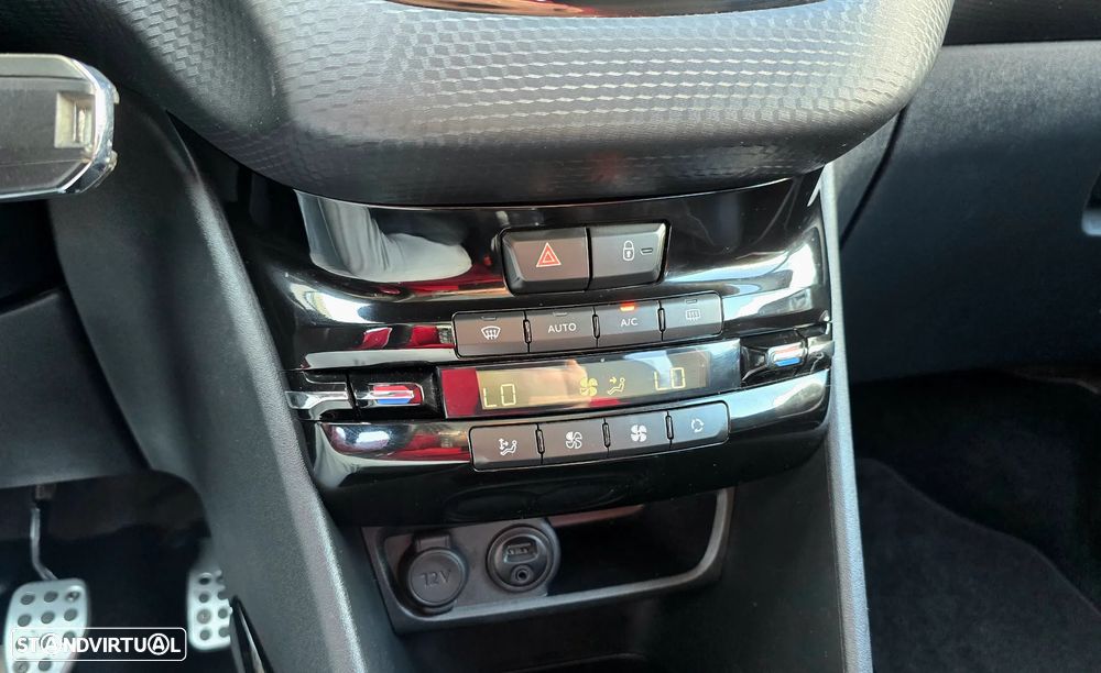 Peugeot 2008 PureTech 110 Stop&Start Crossway - 13