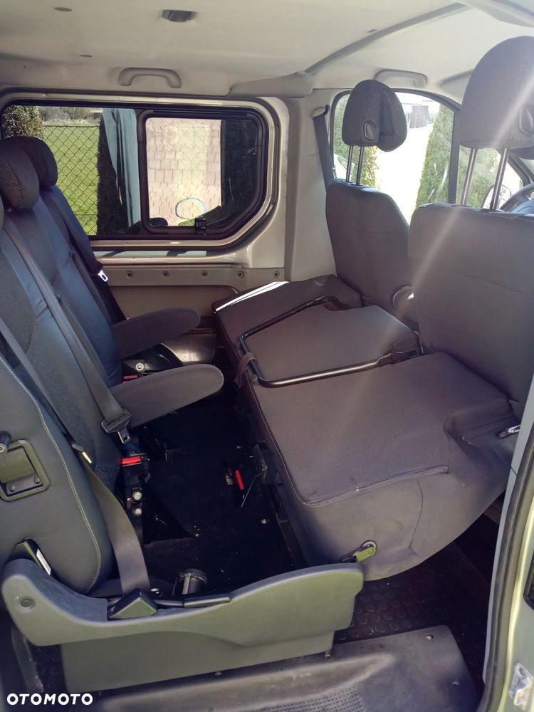 Renault Trafic - 13