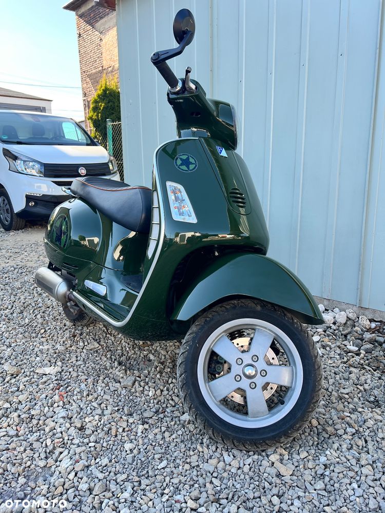 Vespa Grantourismo - 3