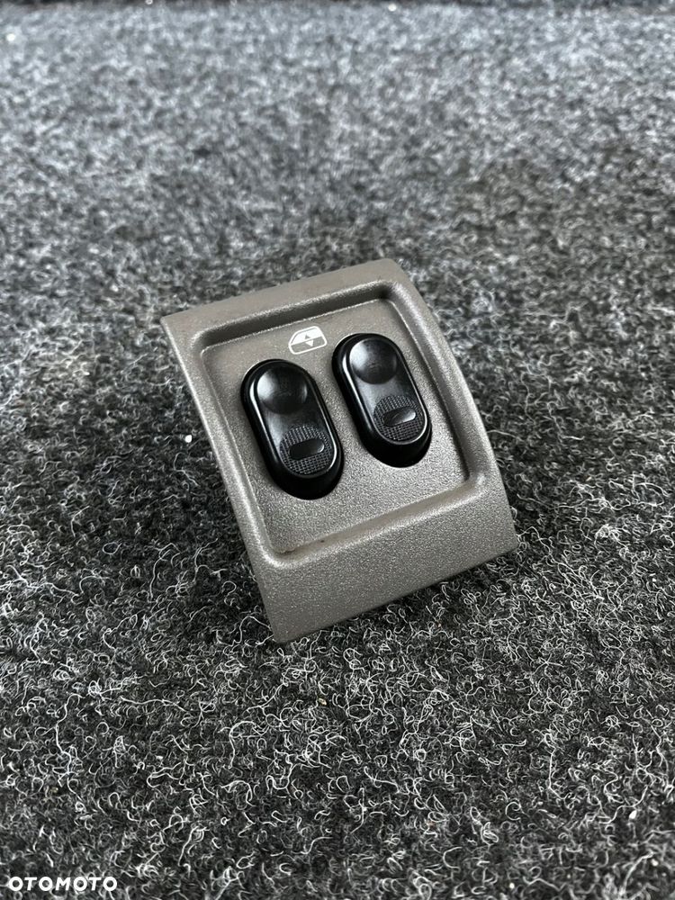 panel przełącznik szyb chrysler pt cruiser 74677922 - 1