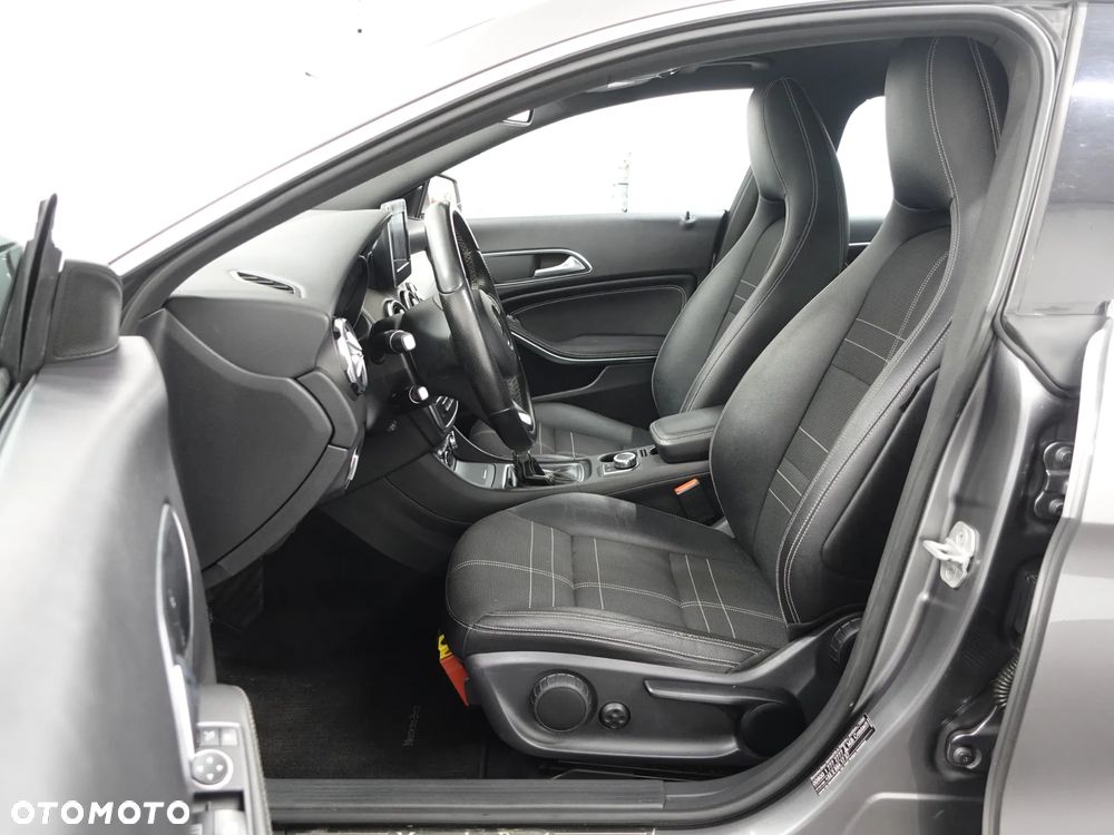 Mercedes-Benz CLA 180 (CDI) d - 22