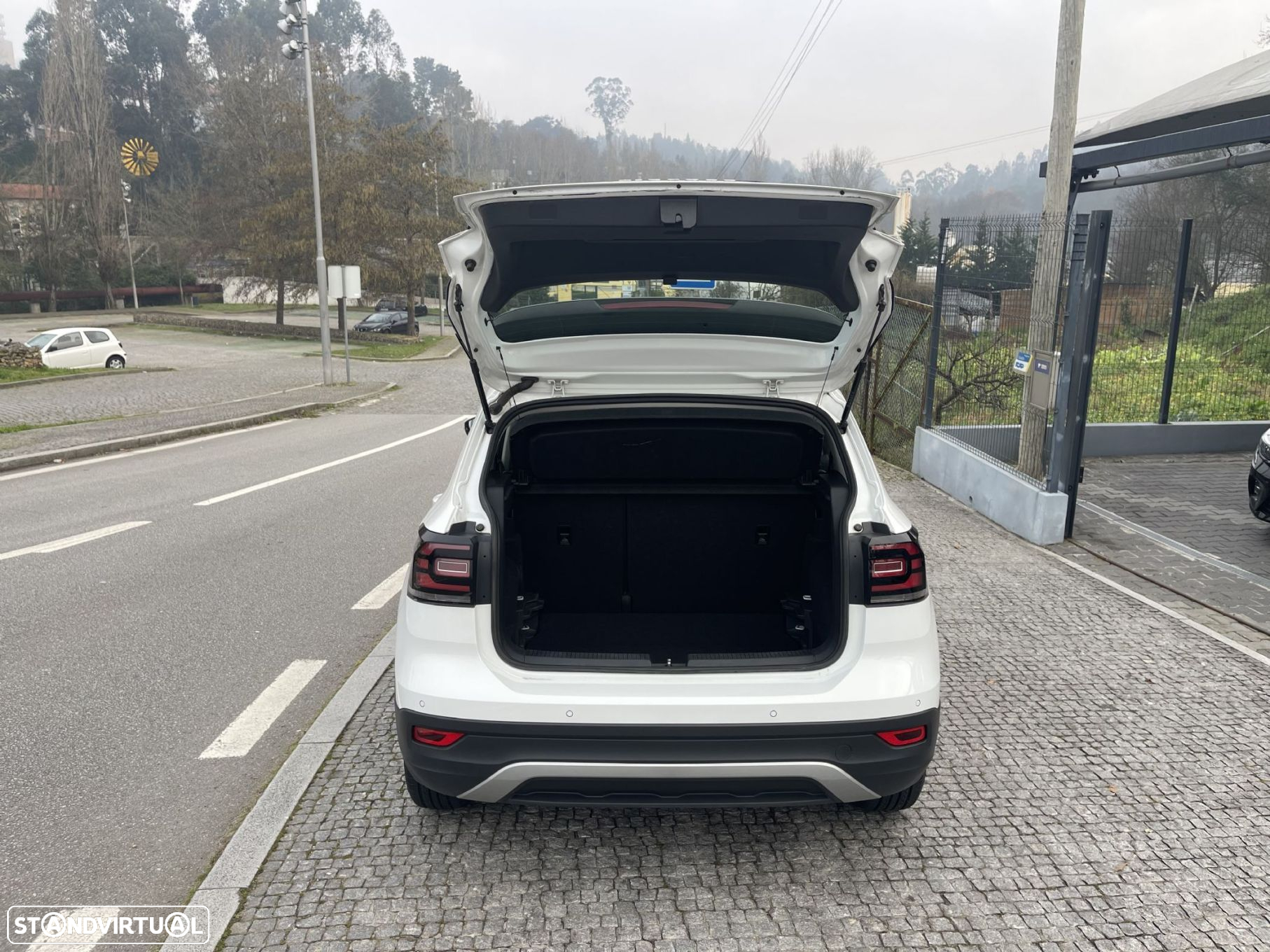 VW T-Cross 1.0 TSI Life - 10