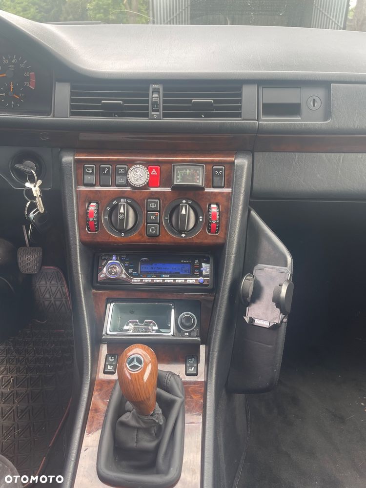 Mercedes-Benz W124 (1984-1993) - 6