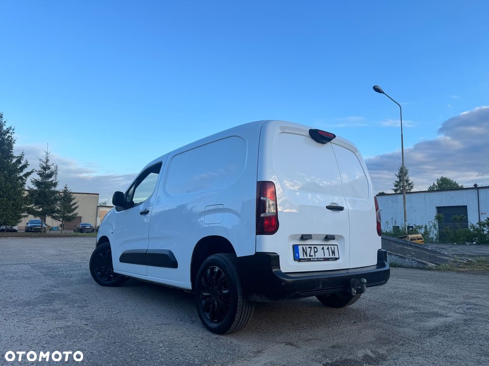 Citroën BERLINGO - 11