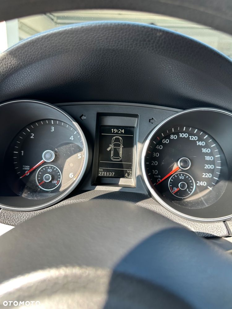 Volkswagen Golf - 9