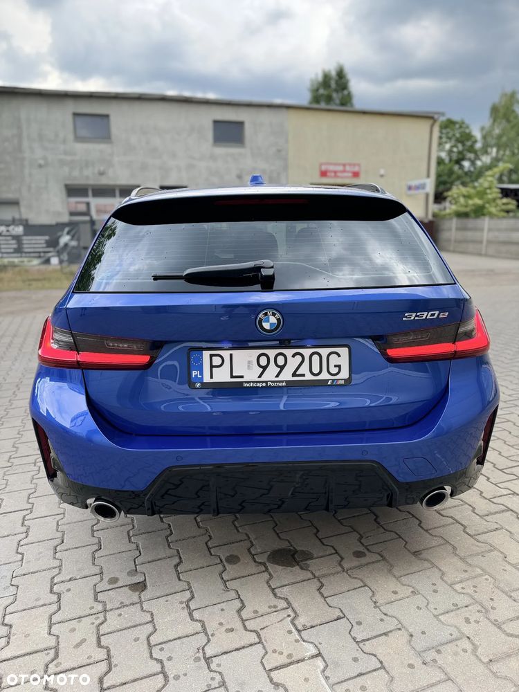 BMW Seria 3 330e M Sport - 15