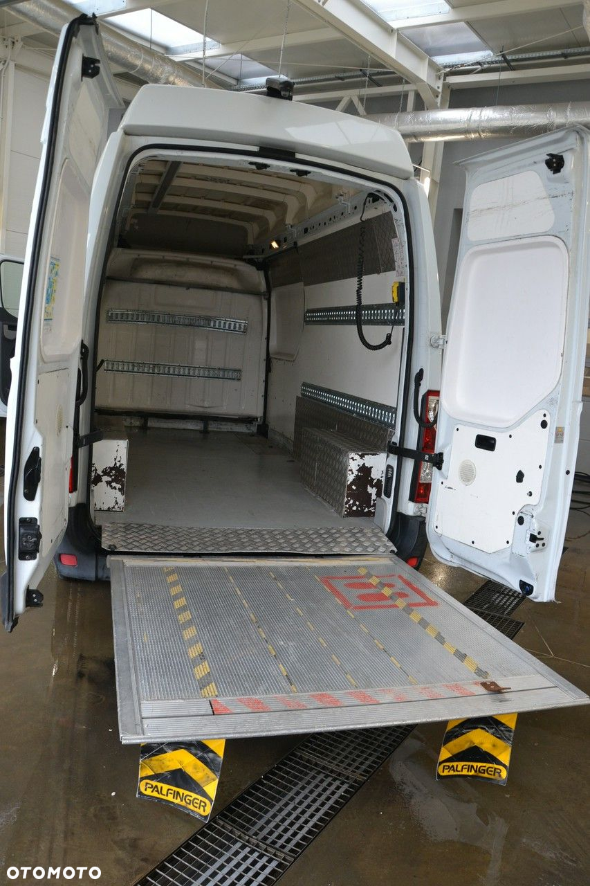 Nissan NV 400 - 25