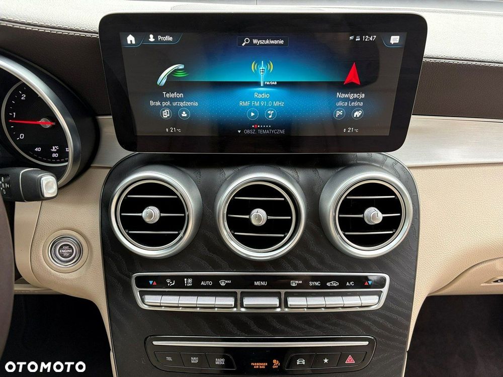 Mercedes-Benz GLC - 24