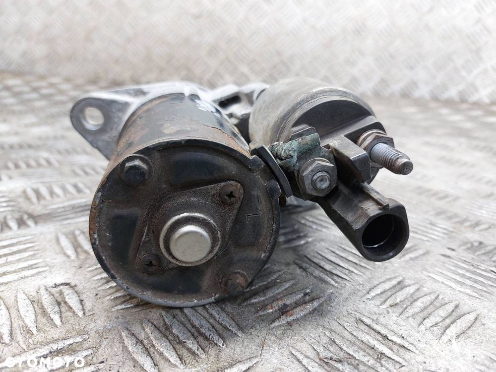 ROZRUSZNIK BOSCH VW GOLF V PLUS 1.6 FSI - 3