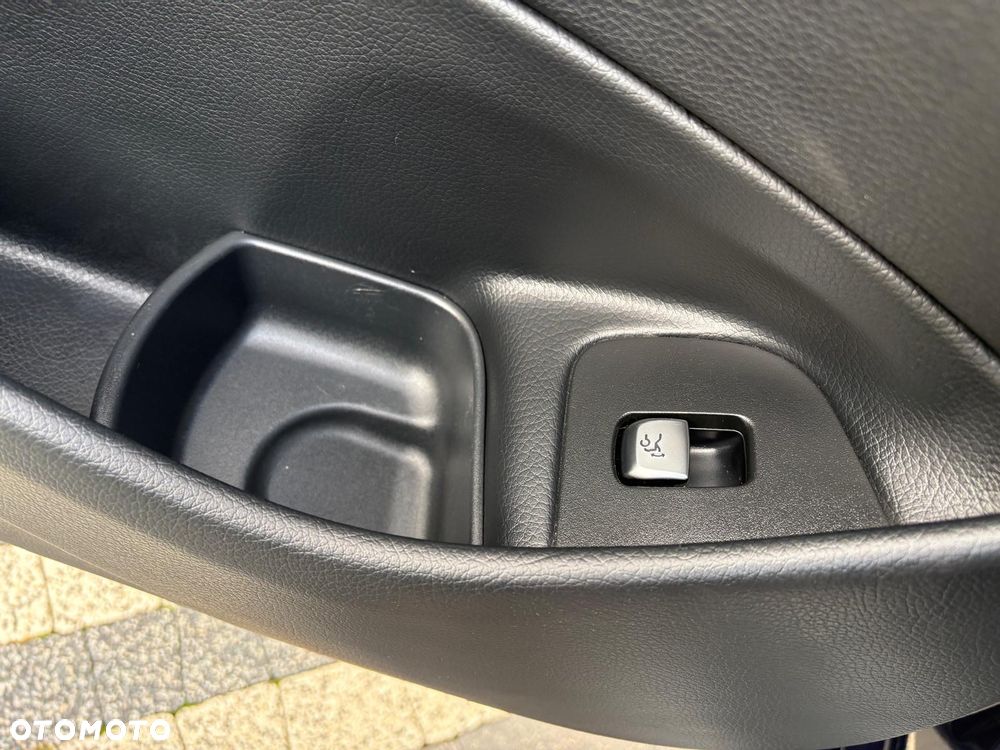 Mercedes-Benz Klasa E 200 d T 9G-TRONIC Avantgarde - 20