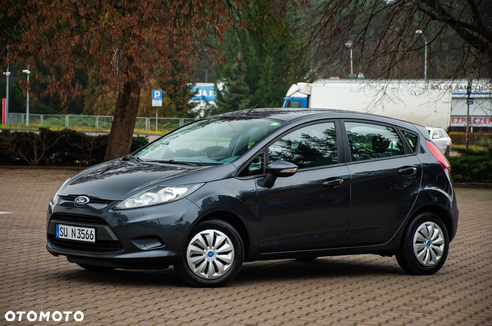 Ford Fiesta 1.4 Champions Edition - 14