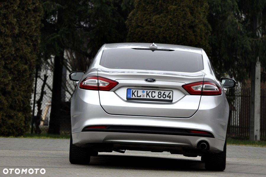 Ford Fusion - 14