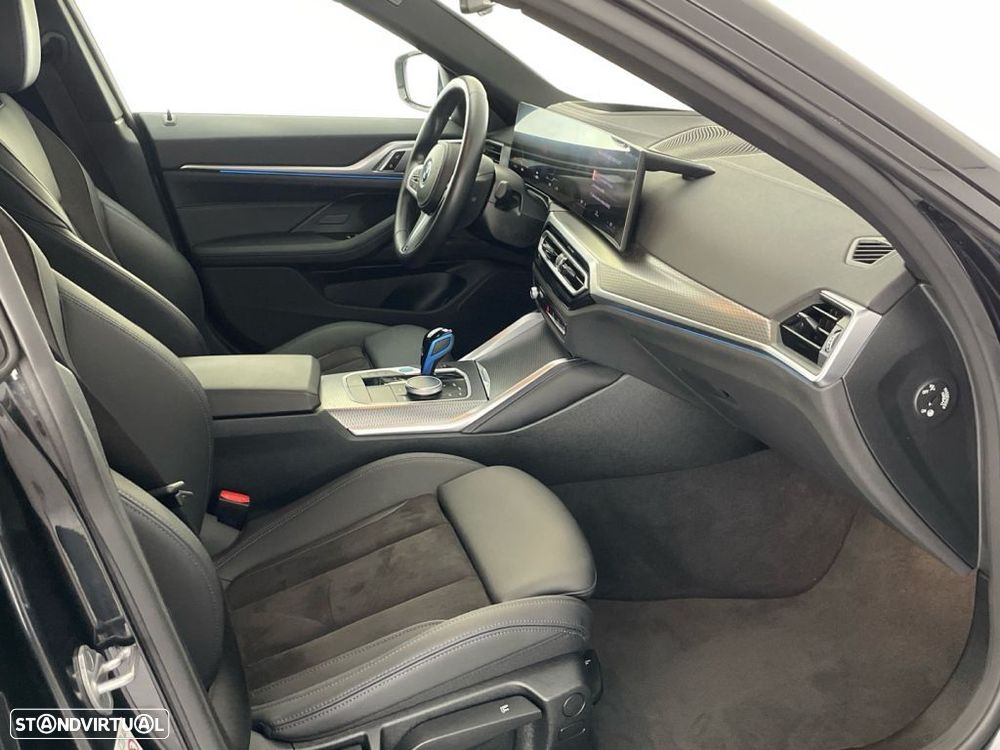 BMW i4 eDrive40 Desportiva M - 21