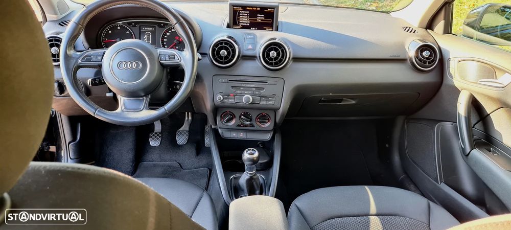 Audi A1 1.6 TDI S-line - 34