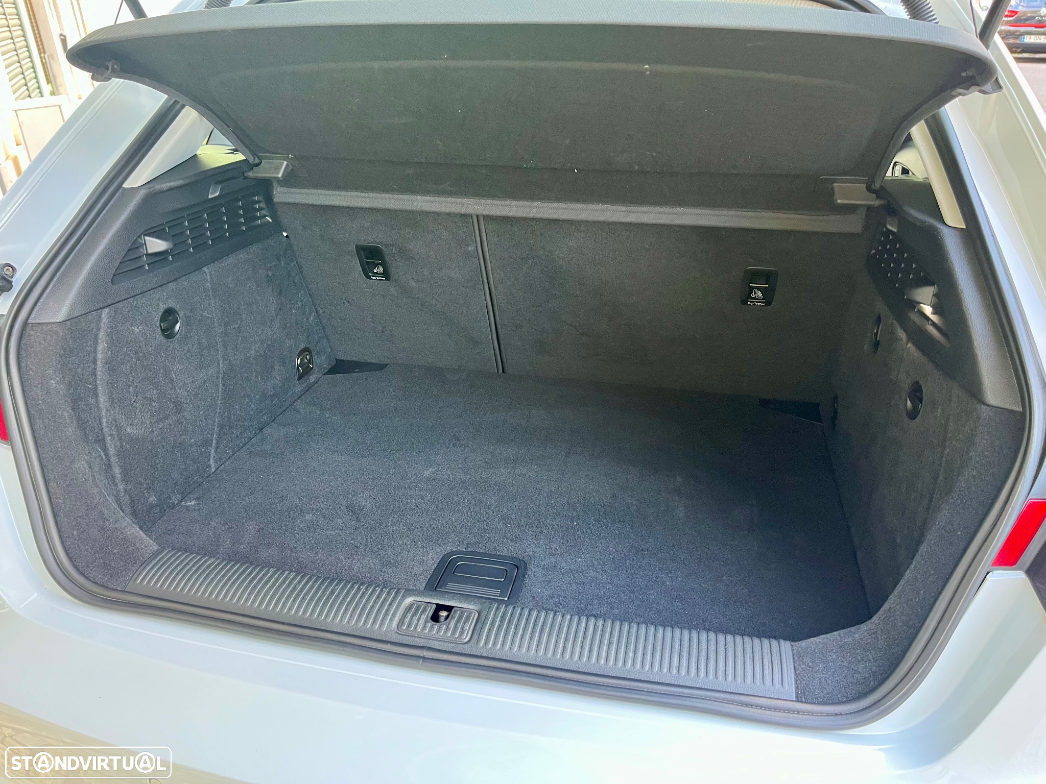 Audi A3 Sportback 1.6 TDI Attraction Ultra - 10