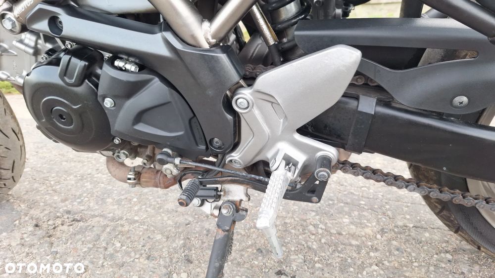 Suzuki SV - 16