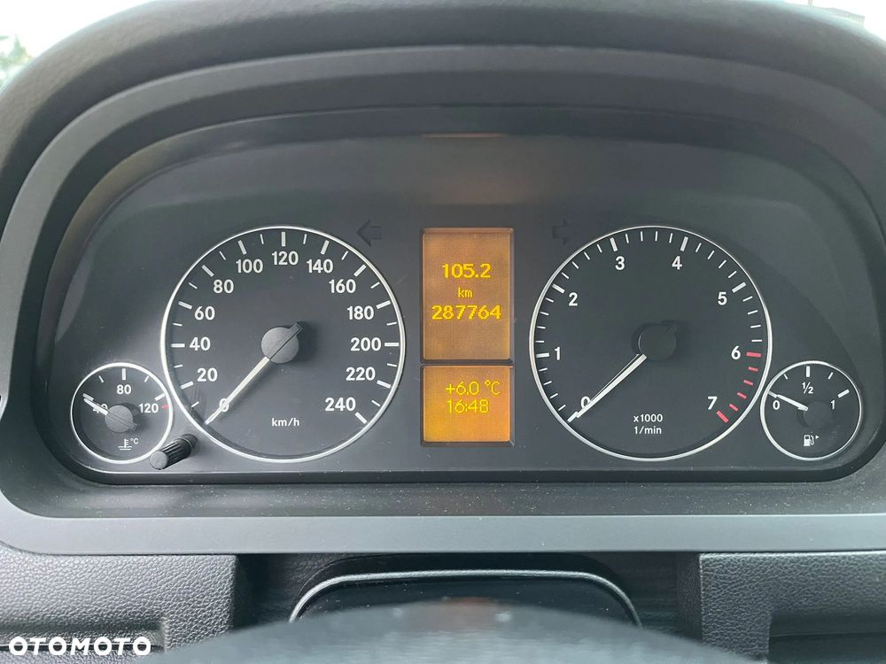 Mercedes-Benz Klasa A 170 Avantgarde - 10