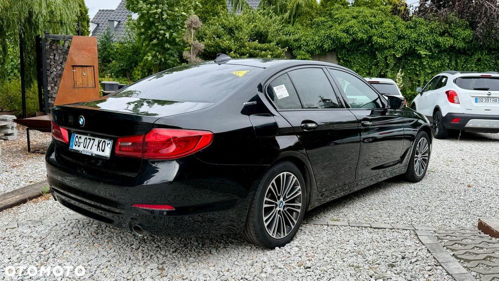 BMW Seria 5 530e iPerformance Luxury Line - 8