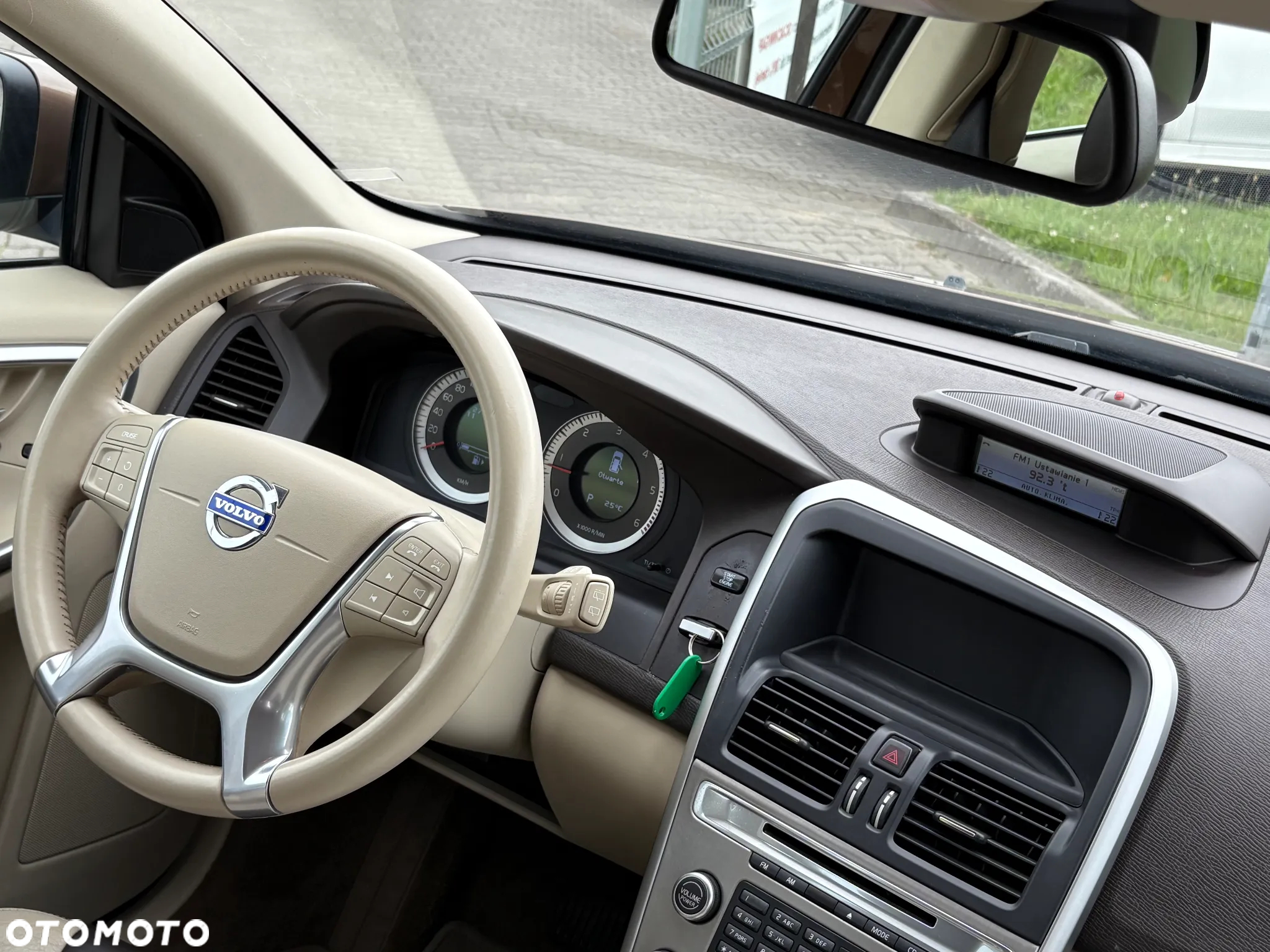 Volvo XC 60 2.4D AWD Momentum - 17