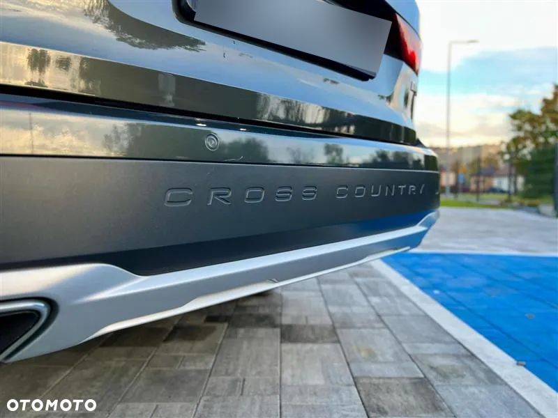 Volvo V90 Cross Country - 30