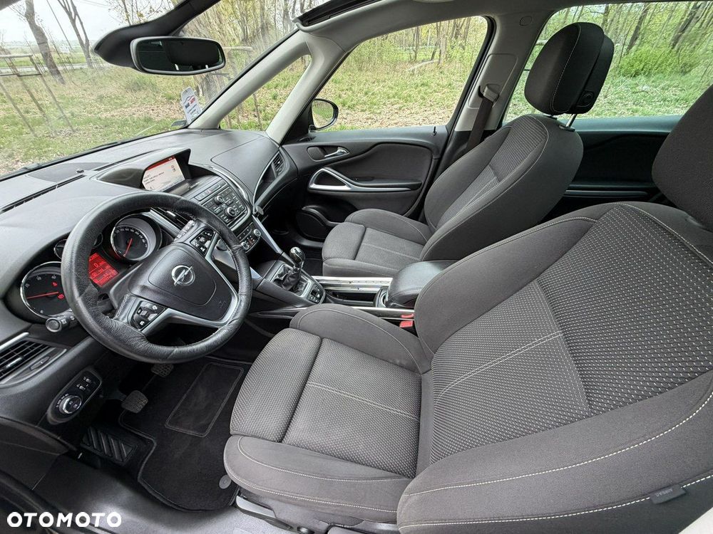 Opel Zafira - 20