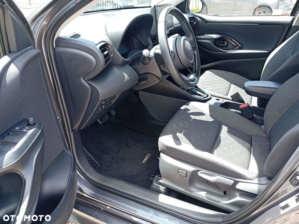 Toyota Yaris Hybrid 1.5 Style - 16