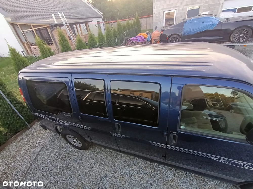 GMC Savana - 19