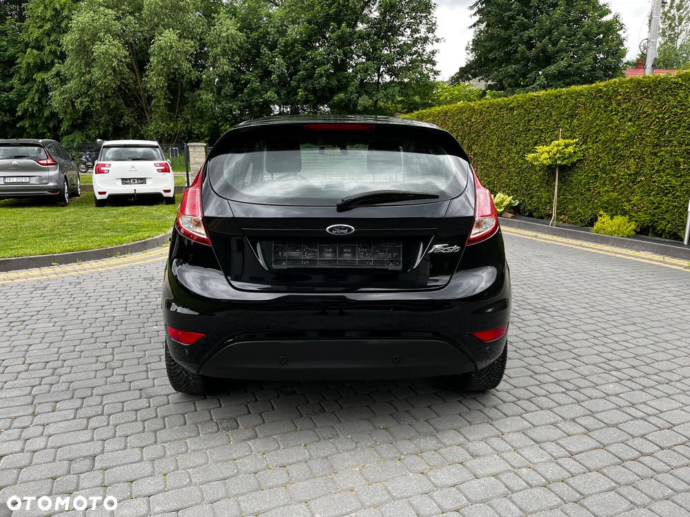 Ford Fiesta 1.6 TDCi DPF Titanium - 4