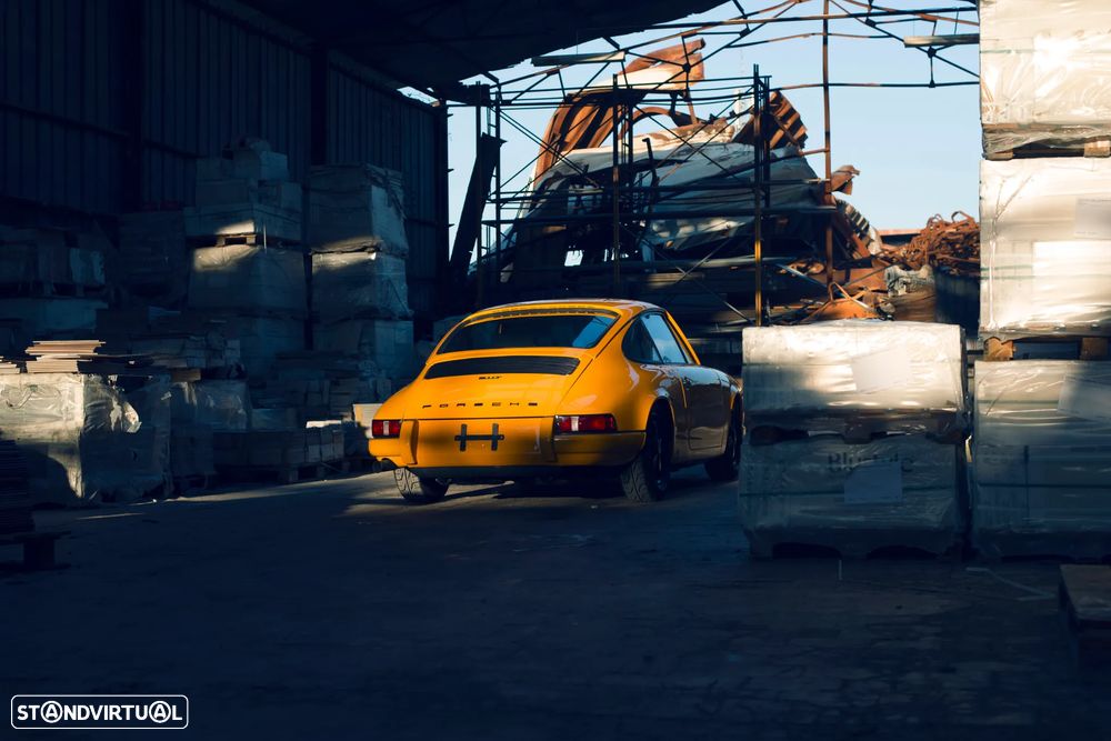 Porsche 911 Série F - 9