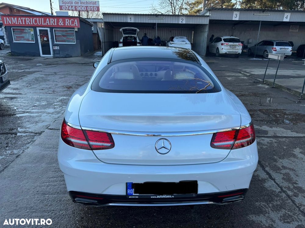 Mercedes-Benz S 560 4MATIC Aut - 11