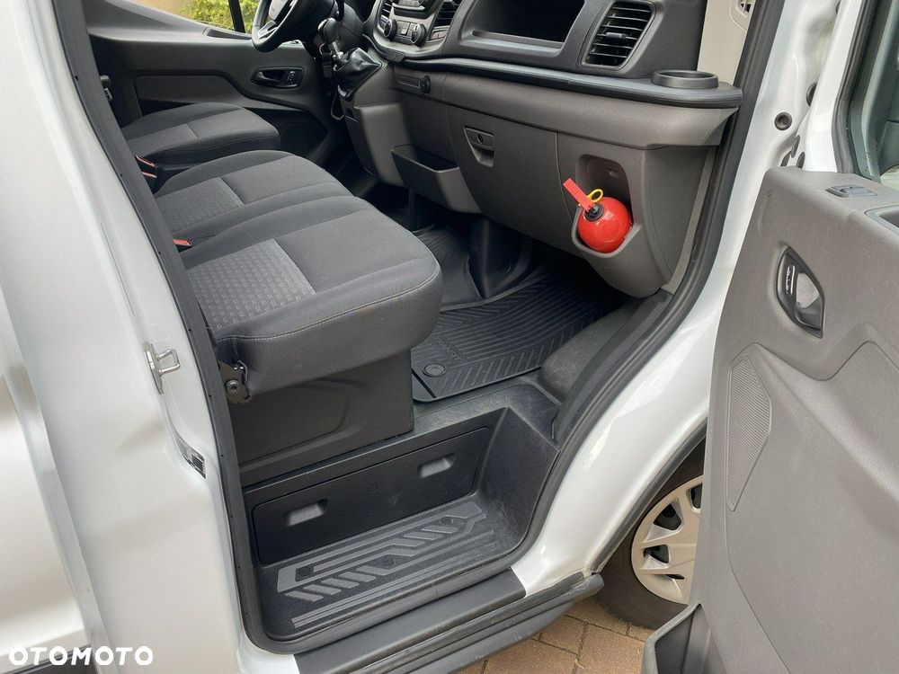 Ford Transit - 28