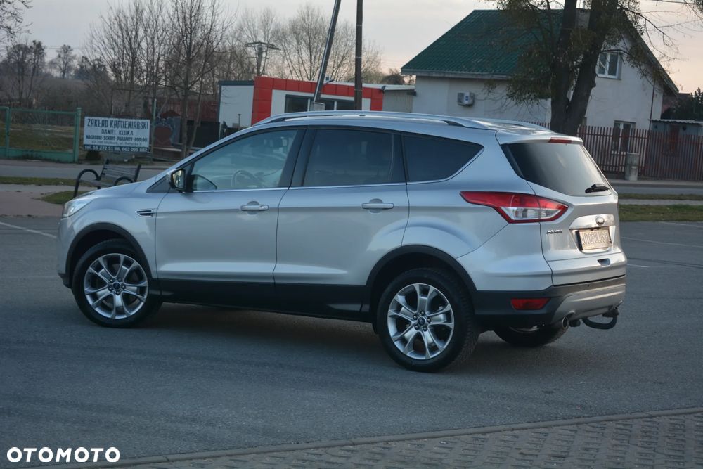 Ford Kuga - 12