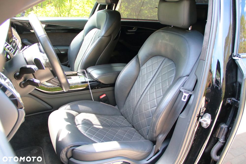 Audi S8 Standard - 15