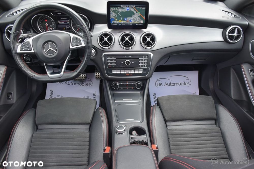 Mercedes-Benz CLA 220 4-Matic AMG Line - 17