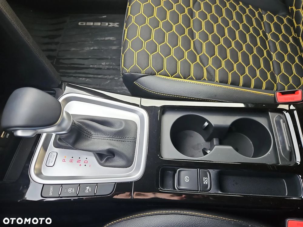 Kia XCeed 1.4 T-GDI L DCT - 18