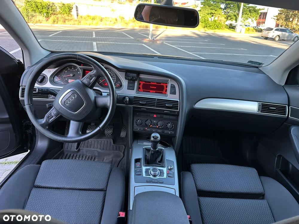 Audi A6 Avant 2.4 - 11
