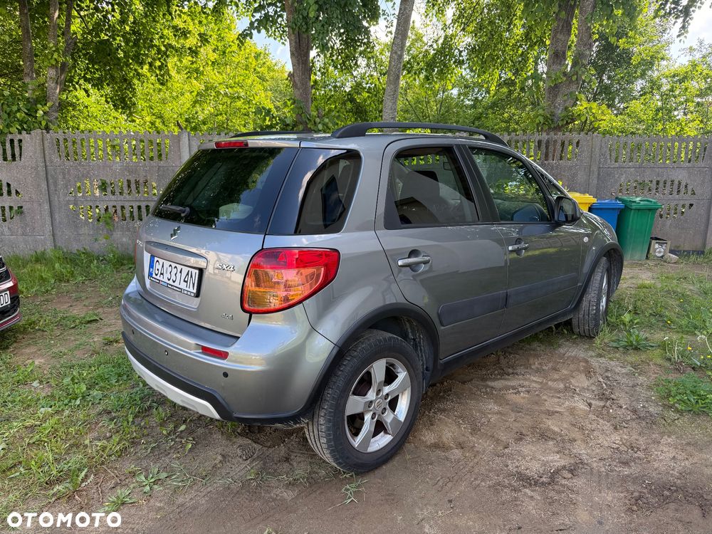 Suzuki SX4 1.6 Premium 4WD - 4