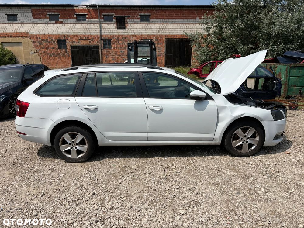 Skoda Octavia 1.5 TSI ACT DSG Ambition - 1