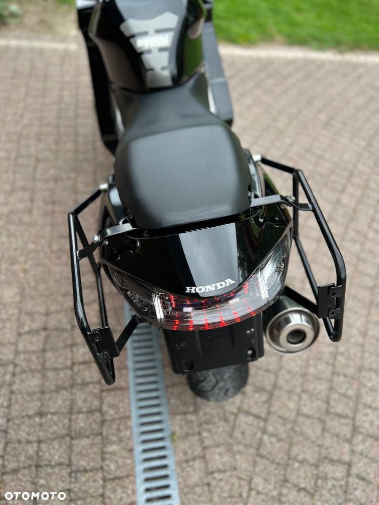 Honda VFR - 17