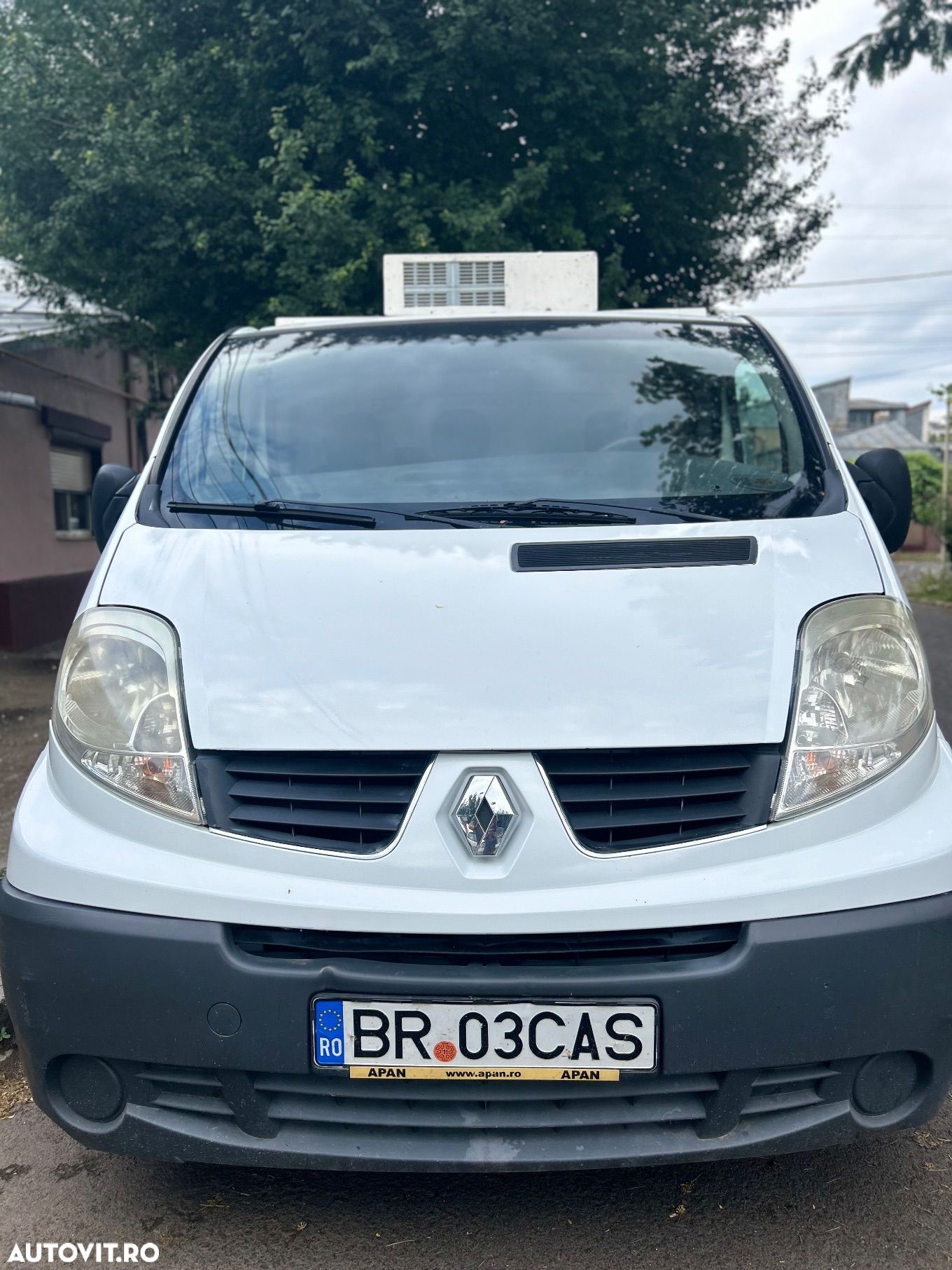 Renault Trafic - 1