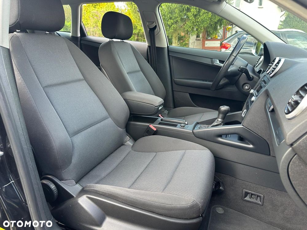 Audi A3 Sportback 1.6 TDI Attraction - 17