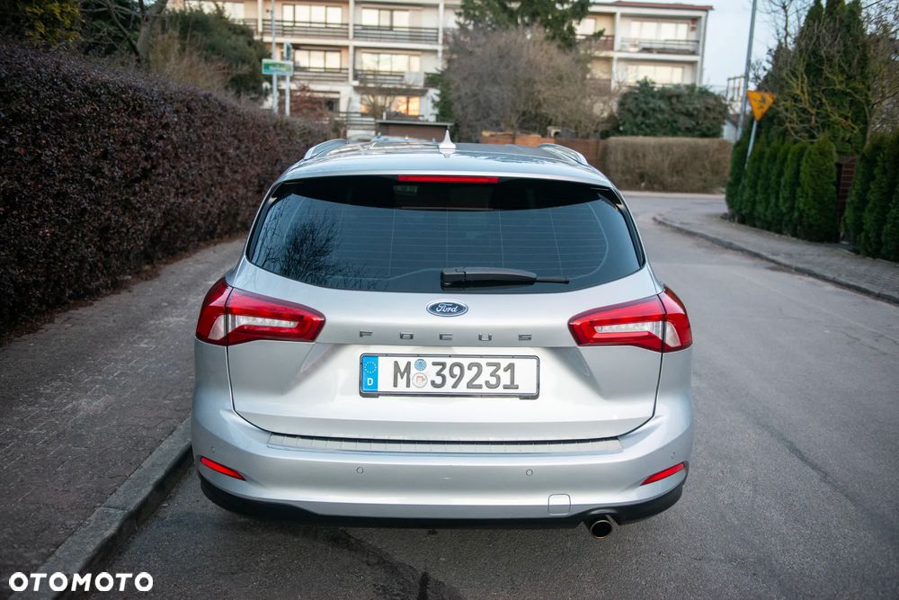 Ford Focus SW 1.5 EcoBlue S&S TITANIUM - 6