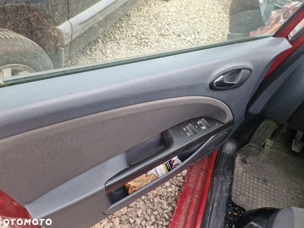 seat leon II fotel kanapa deska kokpit podsufitka boczek podłokietnik licznik panel szyb stacyjka - 3