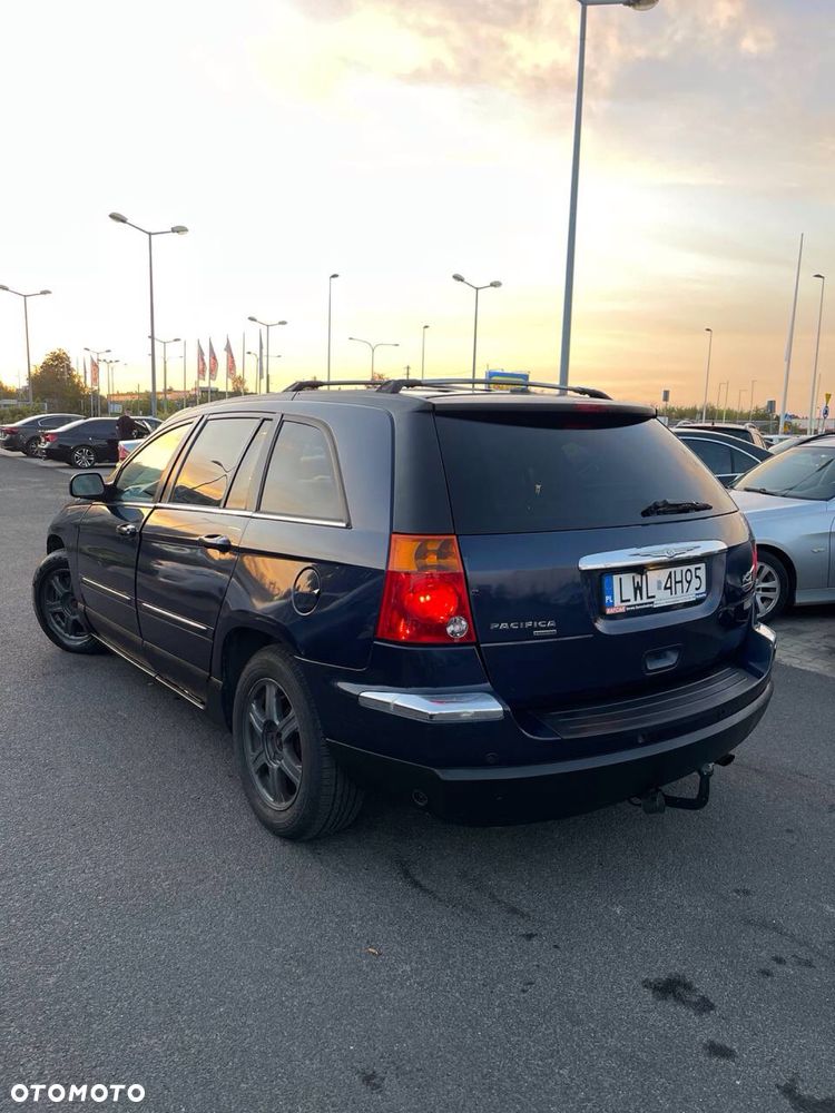Chrysler Pacifica - 6