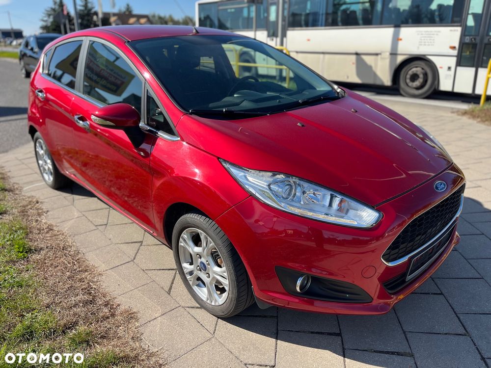 Ford Fiesta 1.5 TDCi ST&St Titanium - 29