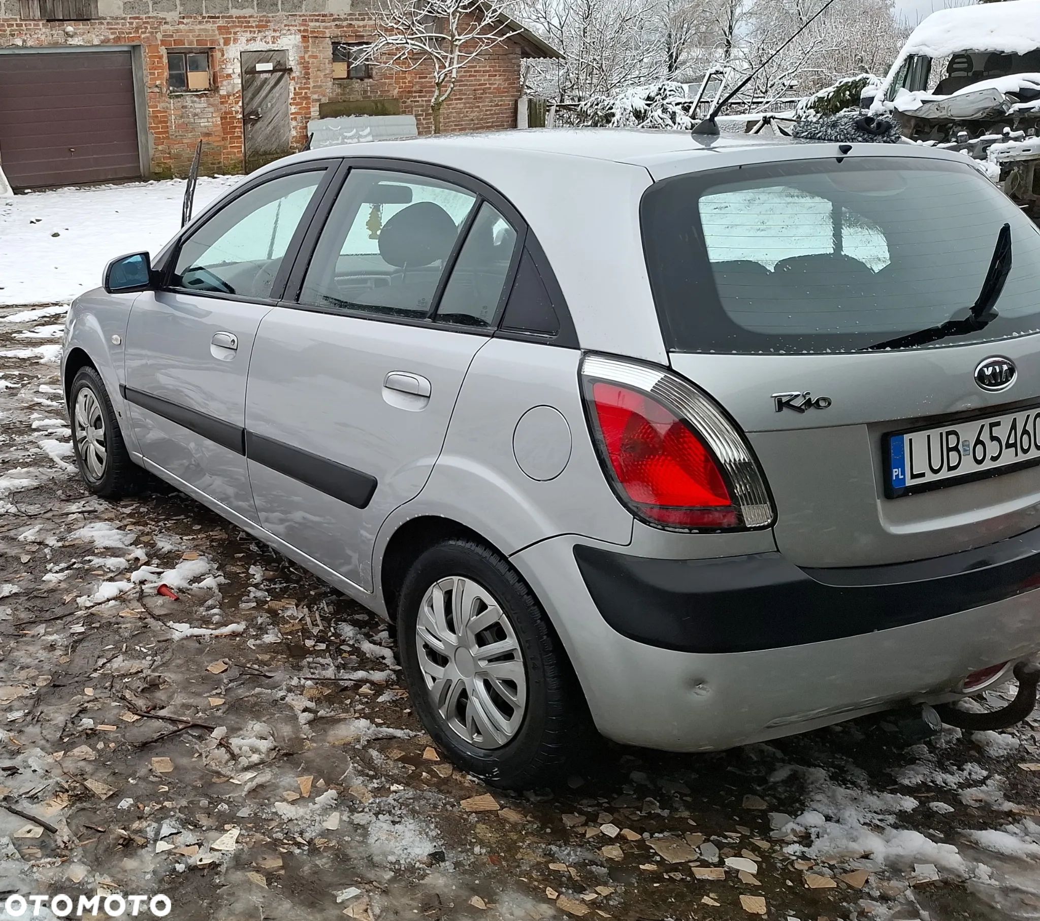 Kia Rio - 1