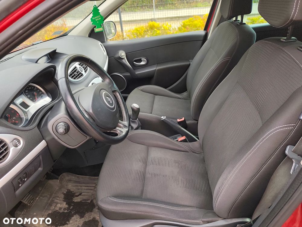 Renault Clio - 6