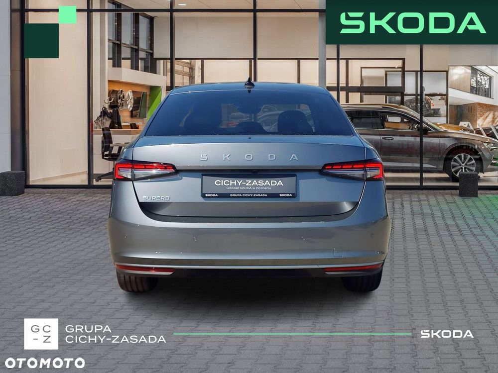 Skoda Superb 2.0 TSI L&K DSG - 5