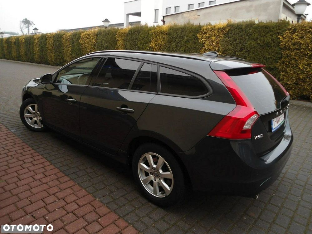 Volvo V60 D2 Momentum - 5